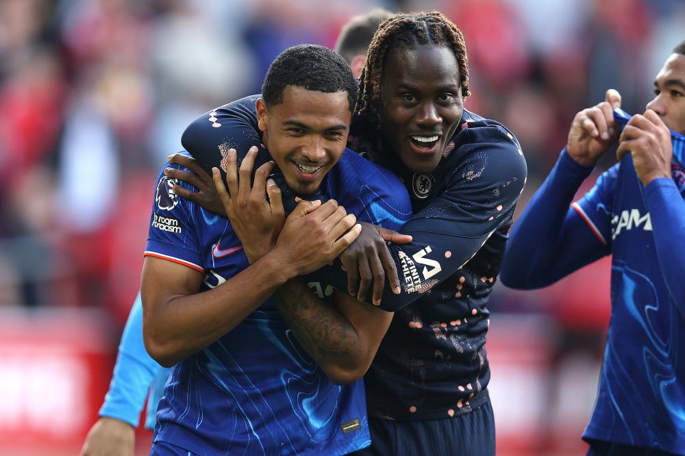 乒乓球混合团体世界杯：中国队六连胜领跑积分榜